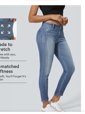 HALARA Women's Skinny Jeans in Light Blue Wash size Large